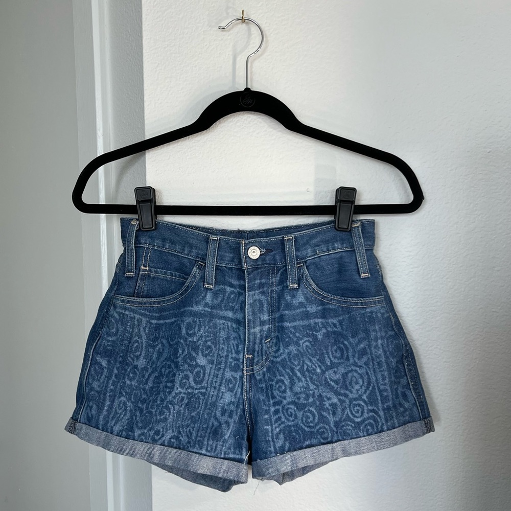 LEVI'S Printed Pattern Jean Shorts 28